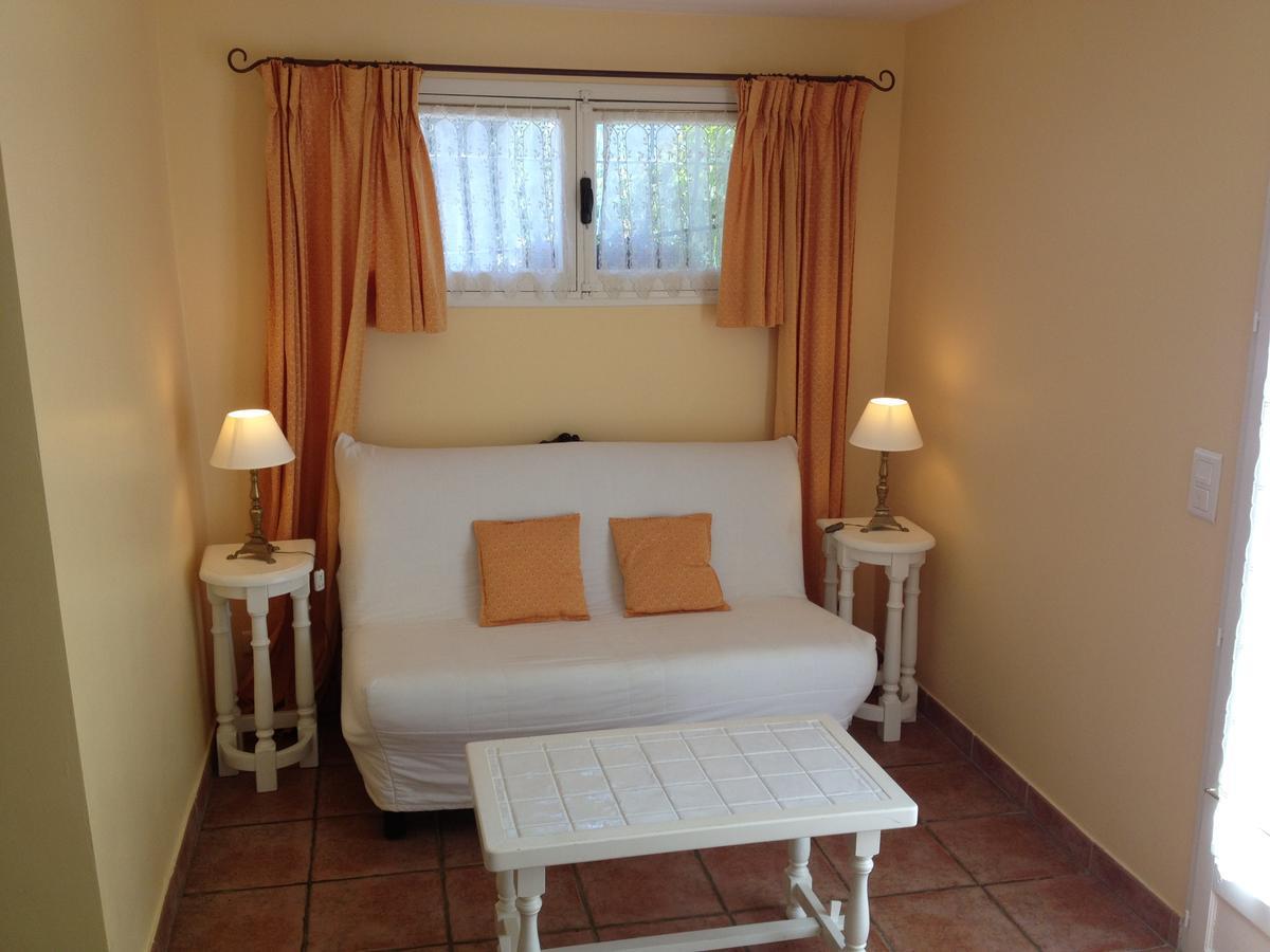 บีแอนด์บี อบอุ่น เงียบสงบ พร้อมครัวและสระว่ายน้ำ Bed & Breakfast กราส ภายนอก รูปภาพ