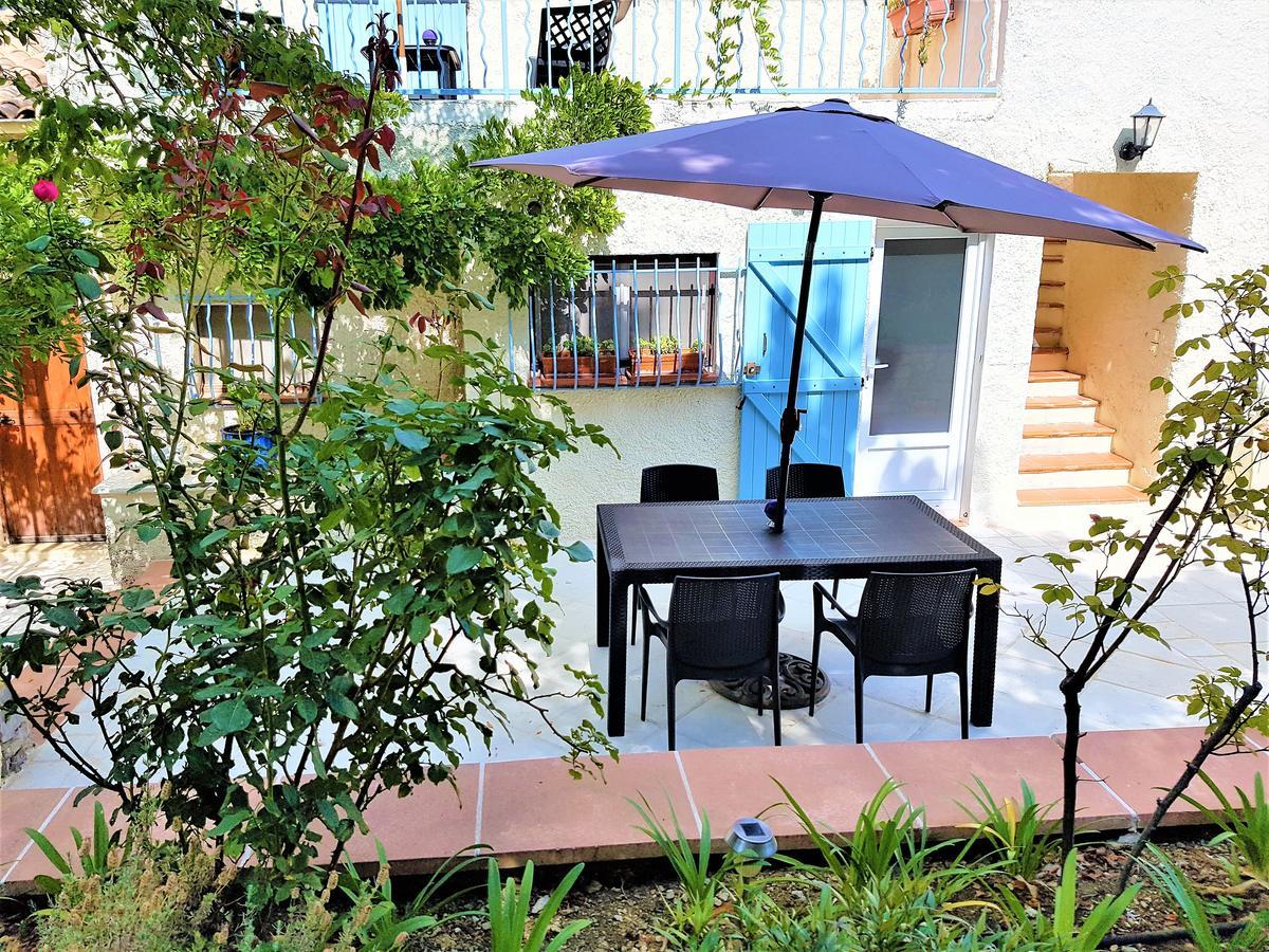 บีแอนด์บี อบอุ่น เงียบสงบ พร้อมครัวและสระว่ายน้ำ Bed & Breakfast กราส ภายนอก รูปภาพ