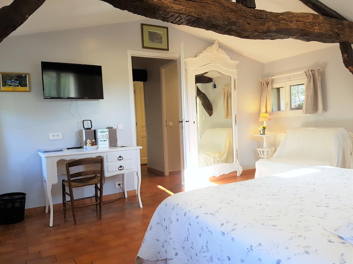 บีแอนด์บี อบอุ่น เงียบสงบ พร้อมครัวและสระว่ายน้ำ Bed & Breakfast กราส ภายนอก รูปภาพ