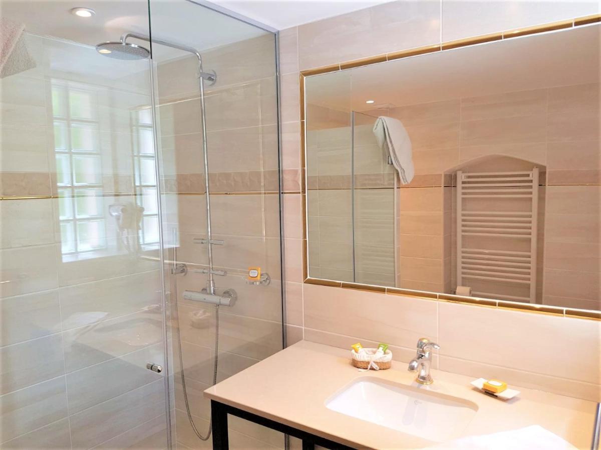 บีแอนด์บี อบอุ่น เงียบสงบ พร้อมครัวและสระว่ายน้ำ Bed & Breakfast กราส ภายนอก รูปภาพ